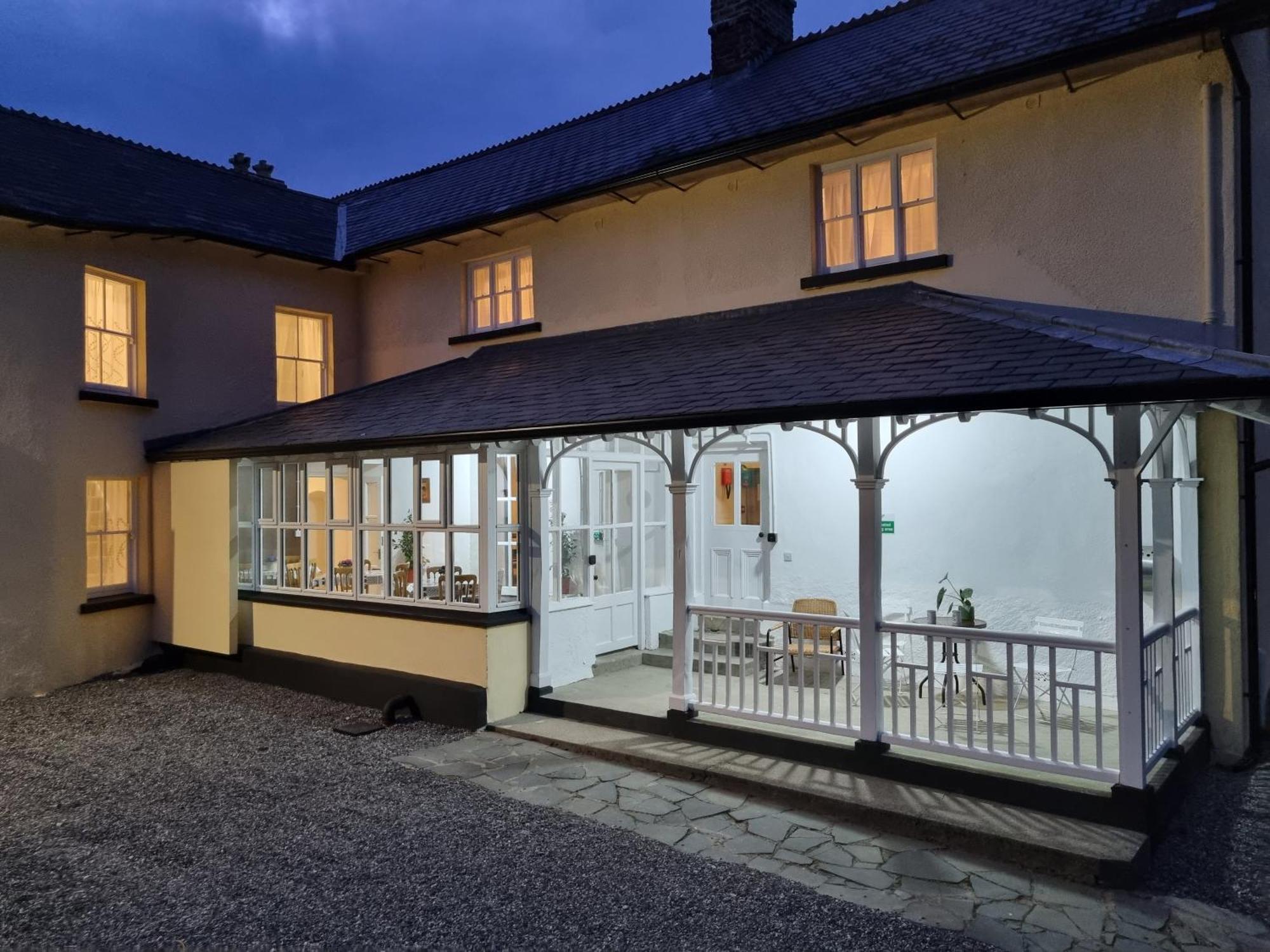 The Monkey Puzzle Hotel Bunclody Exterior photo